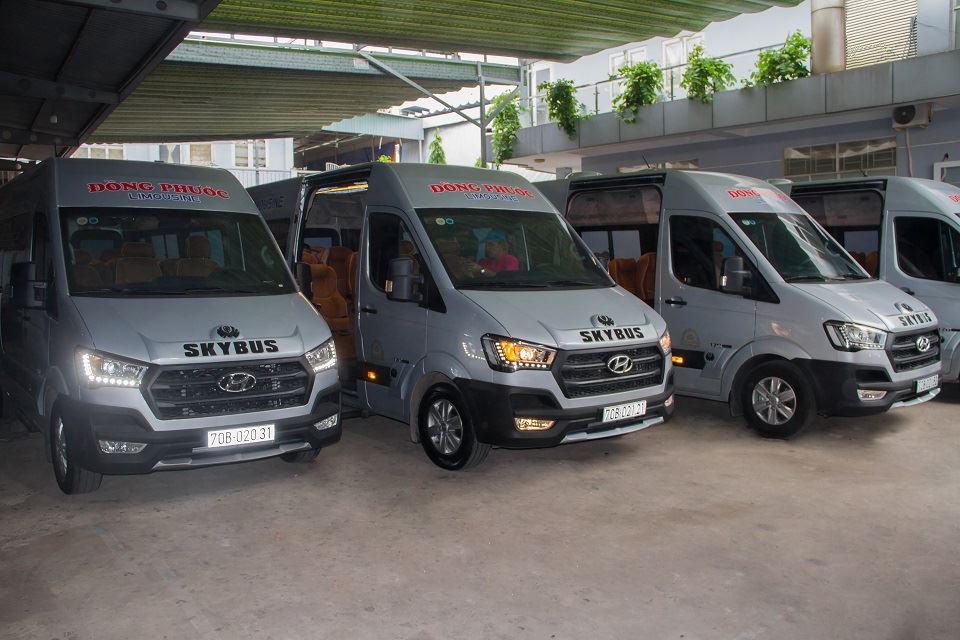 Quy trình độ xe limousine Skybus tại nhà máy Dasan