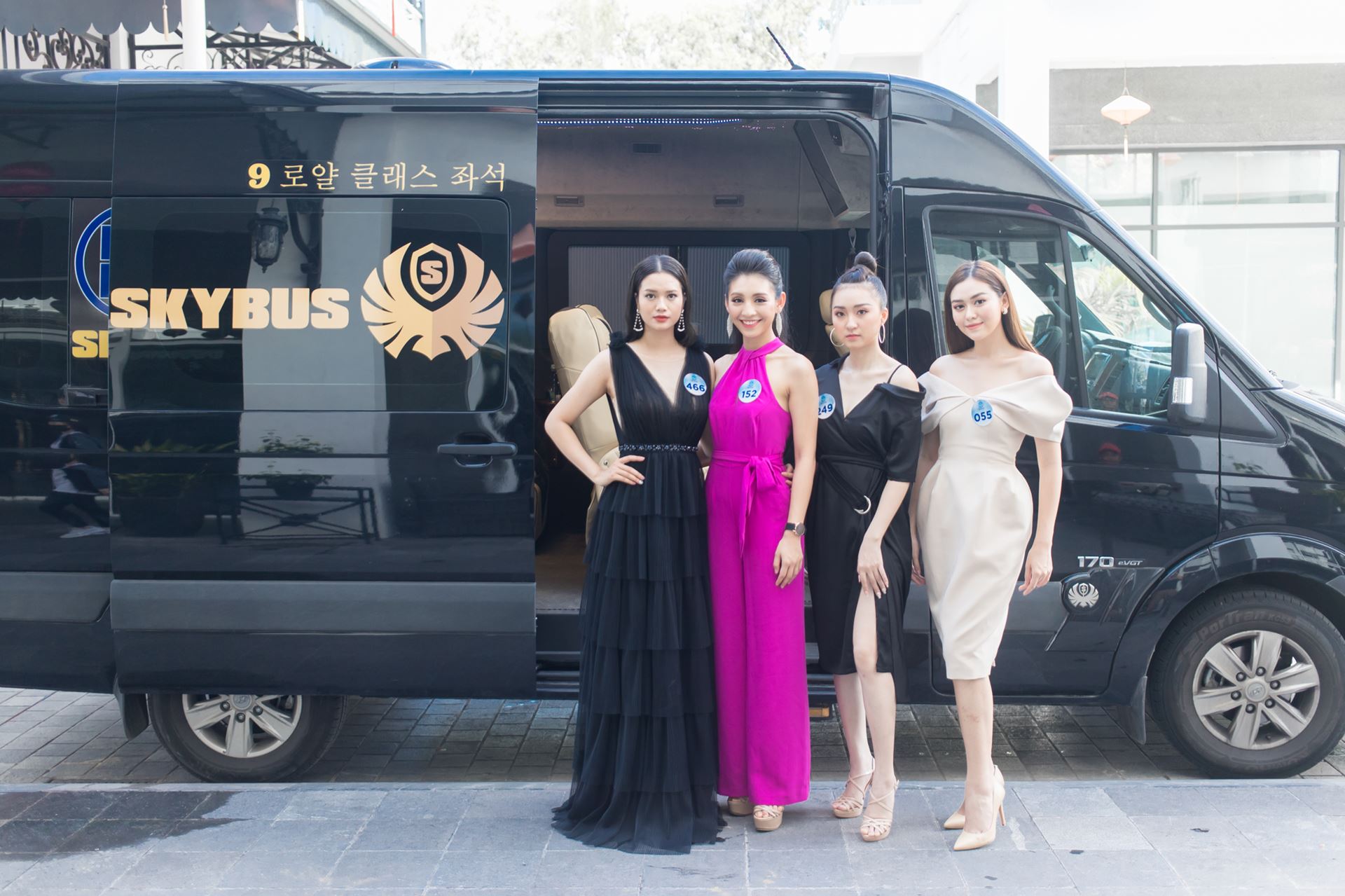 xe limousine Skybus & Miss World Vietnam 2019