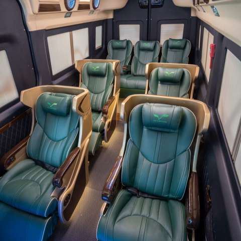 Skybus Limited - Solati Limousine 10 ghế siêu VIP 12