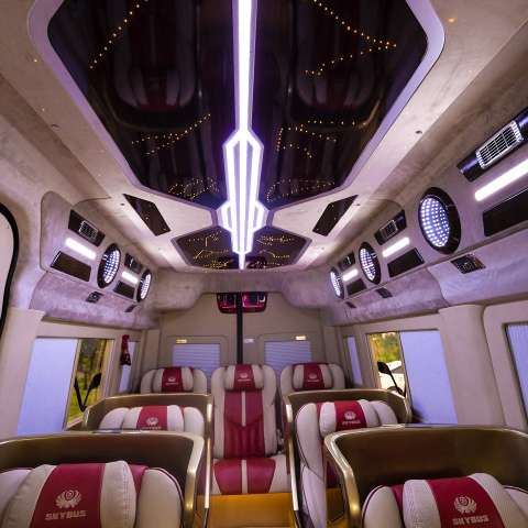 Skybus Limited - Solati Limousine 10 ghế siêu VIP 10